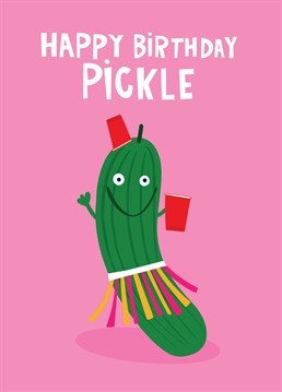 This funny card is great for lovers of the old gherkin! With a cute smiling face, mutil-coloured grass skirt and token red party cup, this little pickle is ready to celebrate birthdays, veggie style. Bring a smile to your best mate, brother or sister's face with this gherkin that's pumped up and ready to party.